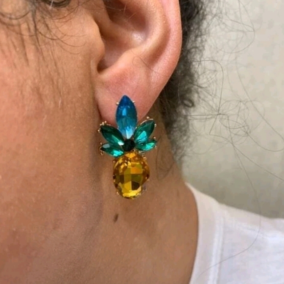 💖 2/$30 Pineapple fruit rhinestone yellow boho stud casual small drop earrings - Picture 8 of 14